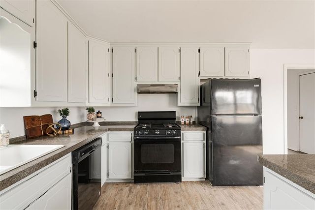 13301 Spruce Valley Drive, Jones, OK 73049