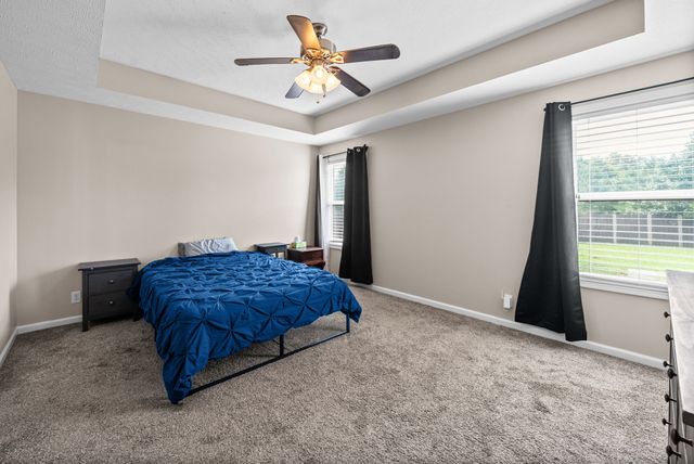 1292 Freedom Dr, Clarksville, TN 37042