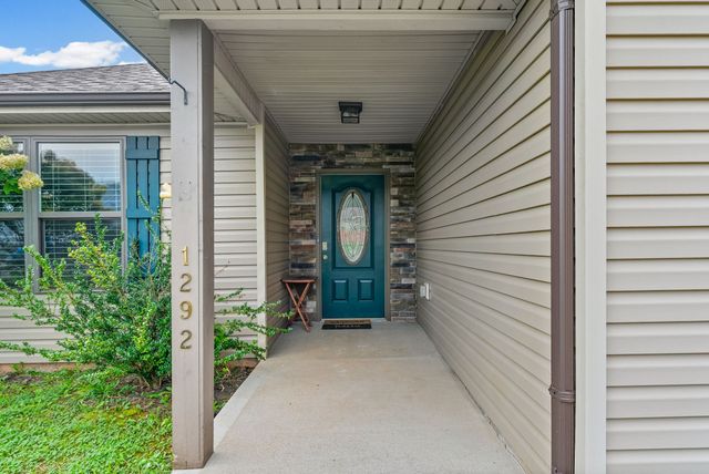 1292 Freedom Dr, Clarksville, TN 37042