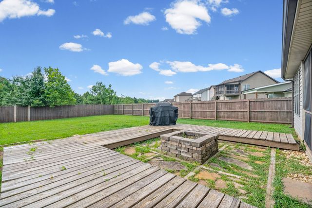 1292 Freedom Dr, Clarksville, TN 37042