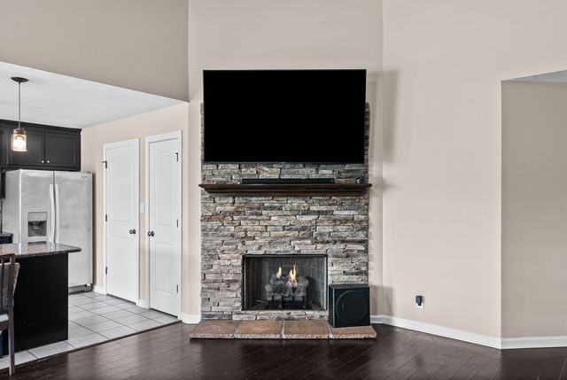 1292 Freedom Dr, Clarksville, TN 37042