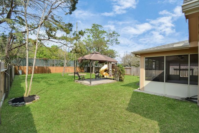 13339 Yaupon Holly Lane, Houston, TX 77044