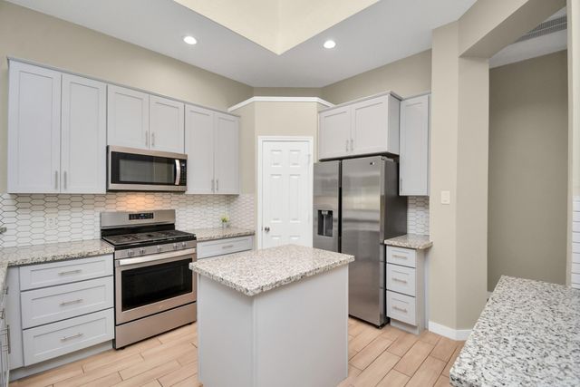13339 Yaupon Holly Lane, Houston, TX 77044
