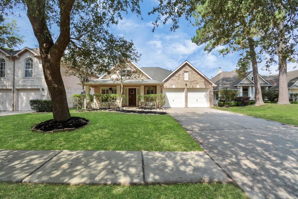 13339 Yaupon Holly Lane, Houston, TX 77044