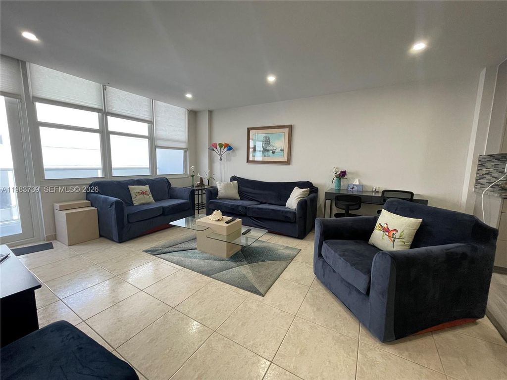 3725 S Ocean Dr 911, Hollywood, FL 33019