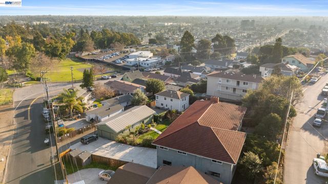2245 Sol St, Castro Valley, CA 94578