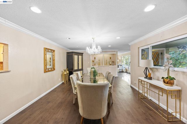 2245 Sol St, Castro Valley, CA 94578