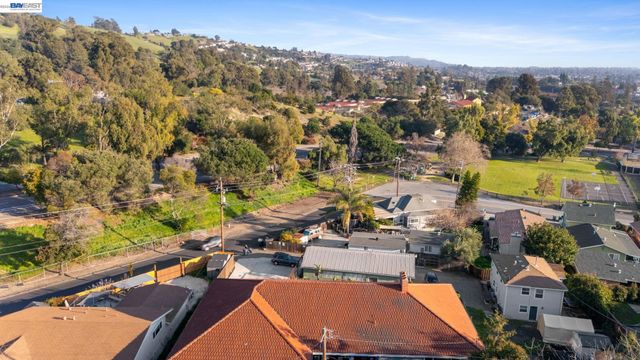 2245 Sol St, Castro Valley, CA 94578