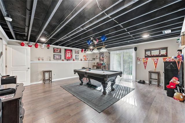 11013 East Ridge Court, Peculiar, MO 64078