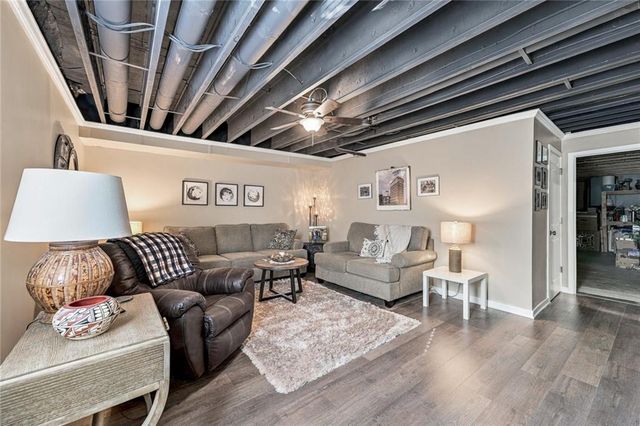 11013 East Ridge Court, Peculiar, MO 64078
