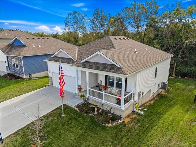 11013 East Ridge Court, Peculiar, MO 64078