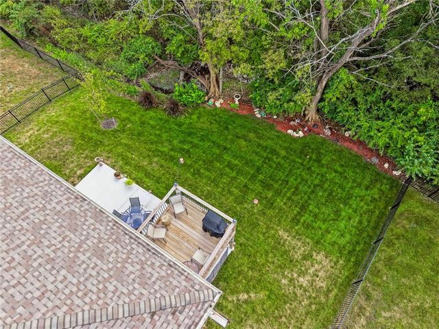 11013 East Ridge Court, Peculiar, MO 64078
