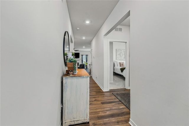 11013 East Ridge Court, Peculiar, MO 64078