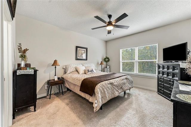 11013 East Ridge Court, Peculiar, MO 64078