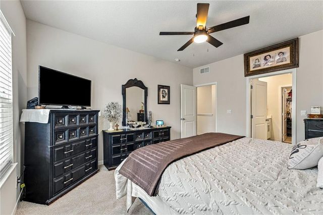 11013 East Ridge Court, Peculiar, MO 64078