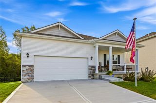 11013 East Ridge Court, Peculiar, MO 64078