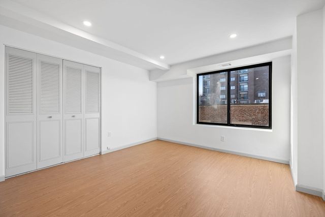 1243 Beacon 5, Brookline, MA 02446