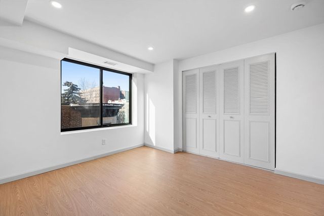 1243 Beacon 5, Brookline, MA 02446