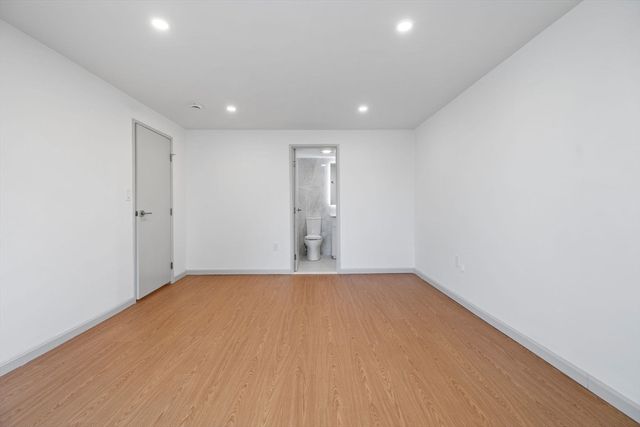 1243 Beacon 5, Brookline, MA 02446