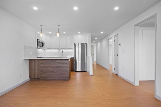 1243 Beacon 5, Brookline, MA 02446