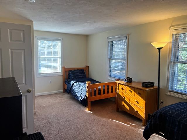 70 I St 70, Haverhill, MA 01835