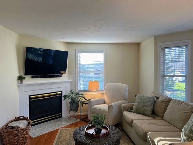 70 I St 70, Haverhill, MA 01835
