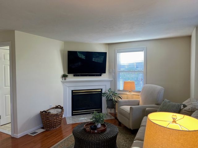 70 I St 70, Haverhill, MA 01835