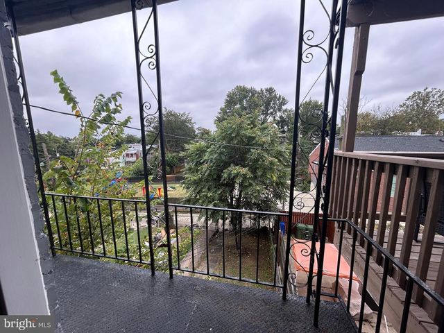 2739 RIGGS AVE, Baltimore, MD 21216