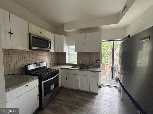 2739 RIGGS AVE, Baltimore, MD 21216