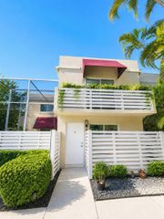 535 NW 98th Ave, Plantation, FL 33324