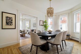 7 Farragut Ave 1, Somerville, MA 02144