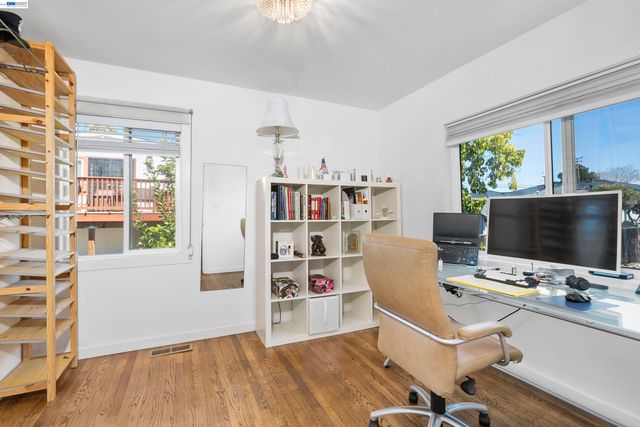 24849 2nd St, Hayward, CA 94541