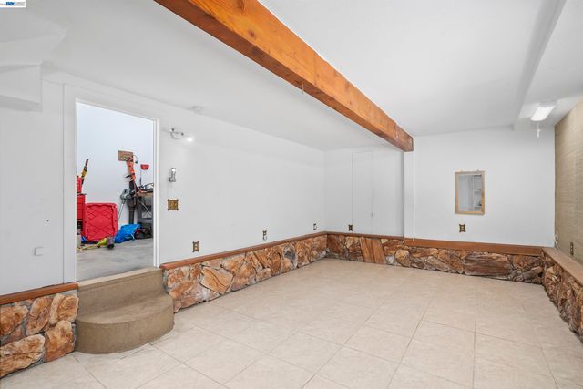 24849 2nd St, Hayward, CA 94541