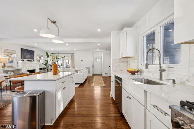 335 La Grande Ave, Fanwood Boro, NJ 07023