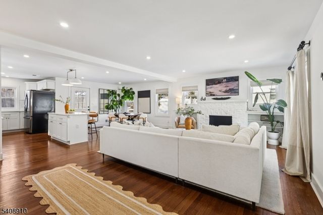 335 La Grande Ave, Fanwood Boro, NJ 07023