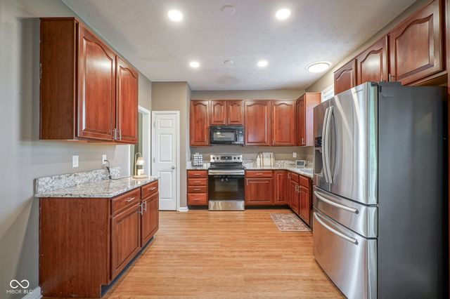 12854 Sweet Briar Parkway, Fishers, IN 46038