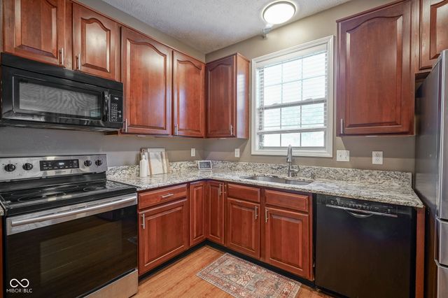 12854 Sweet Briar Parkway, Fishers, IN 46038