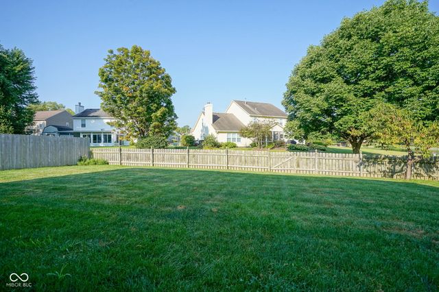 12854 Sweet Briar Parkway, Fishers, IN 46038
