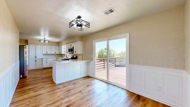 14304 Oakwood Place NE, Albuquerque, NM 87123