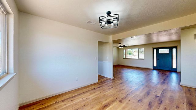 14304 Oakwood Place NE, Albuquerque, NM 87123