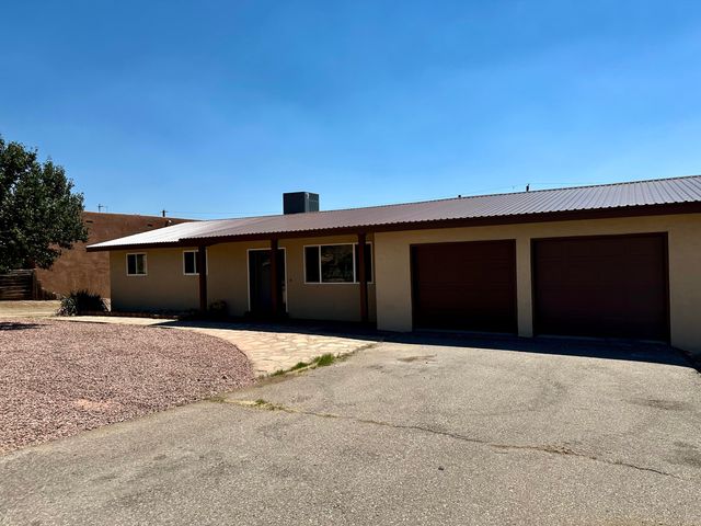 14304 Oakwood Place NE, Albuquerque, NM 87123