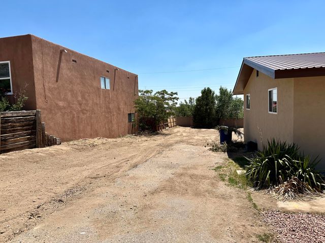 14304 Oakwood Place NE, Albuquerque, NM 87123