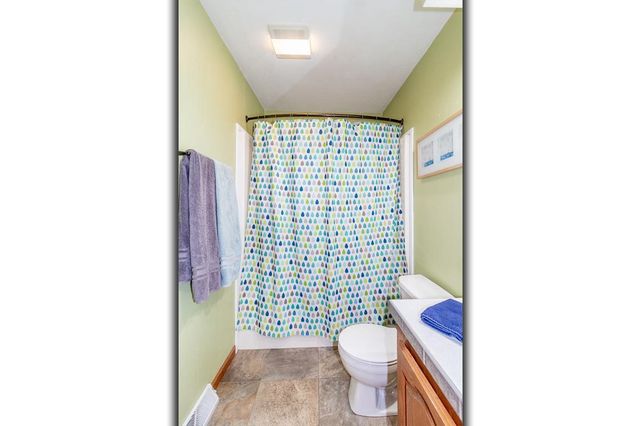 N1613 ERDINE LANE, Hortonville, WI 54944