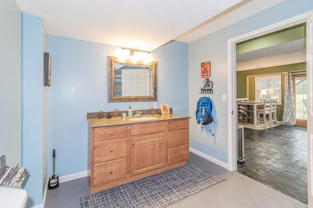 N1613 ERDINE LANE, Hortonville, WI 54944