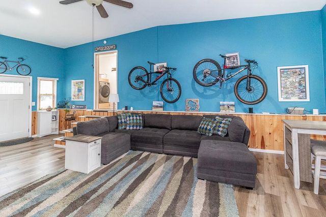 N1613 ERDINE LANE, Hortonville, WI 54944