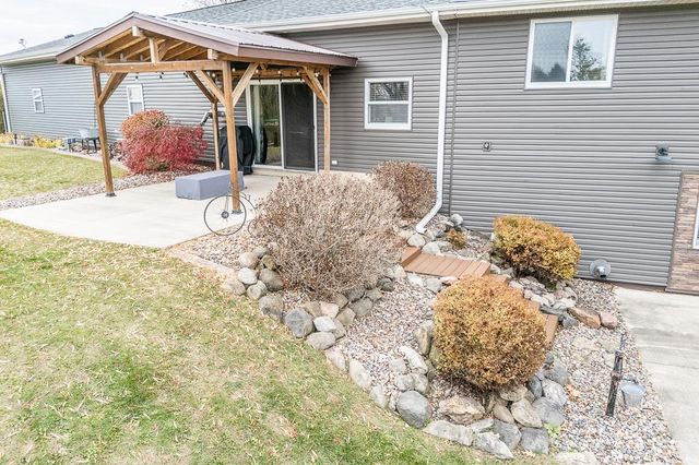 N1613 ERDINE LANE, Hortonville, WI 54944