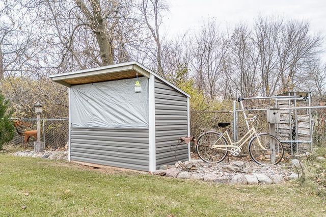 N1613 ERDINE LANE, Hortonville, WI 54944