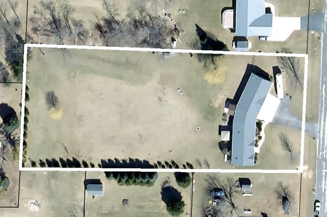 N1613 ERDINE LANE, Hortonville, WI 54944