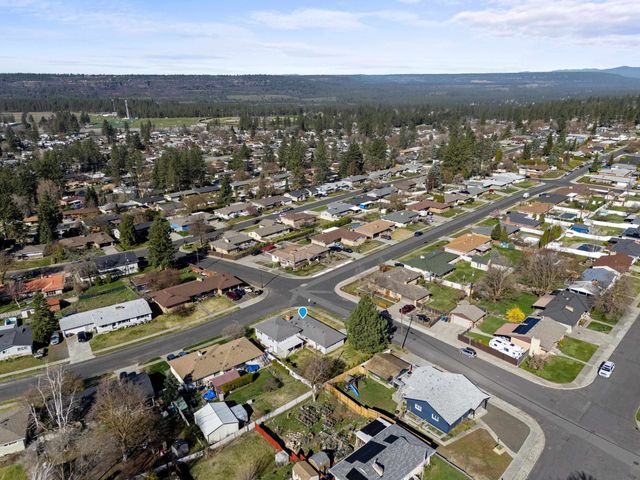 5724 N Fleming St, Spokane, WA 99205