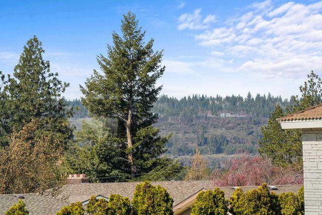 5724 N Fleming St, Spokane, WA 99205